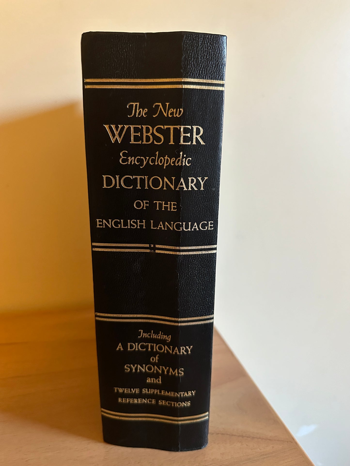1970 Webster Dictionary of the English Language