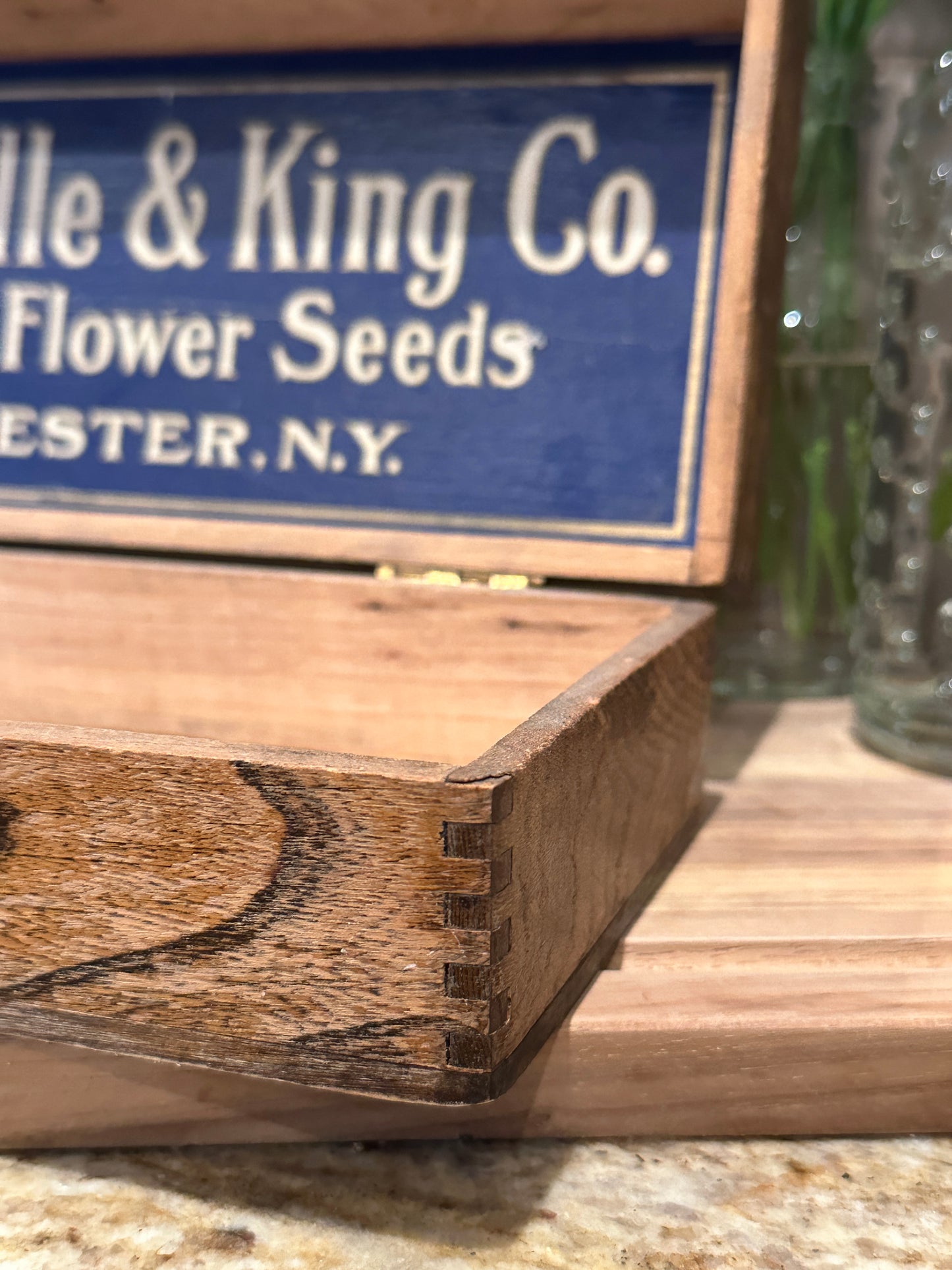 Vintage Mandeville & King Flower Seed Advertising Box, Rochester NY